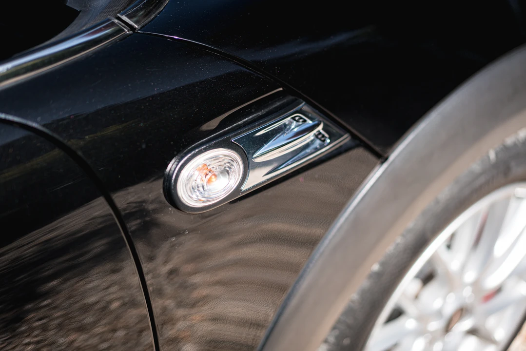 2012 Mini Coupe & Roadster - Image 25 of 31