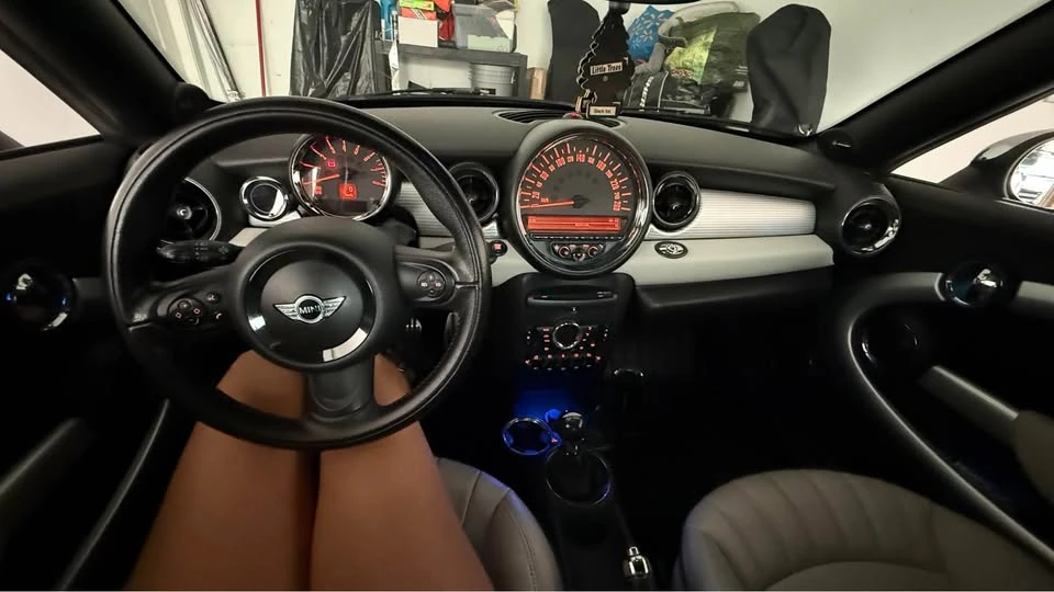 2012 Mini Coupe & Roadster - Image 13 of 13