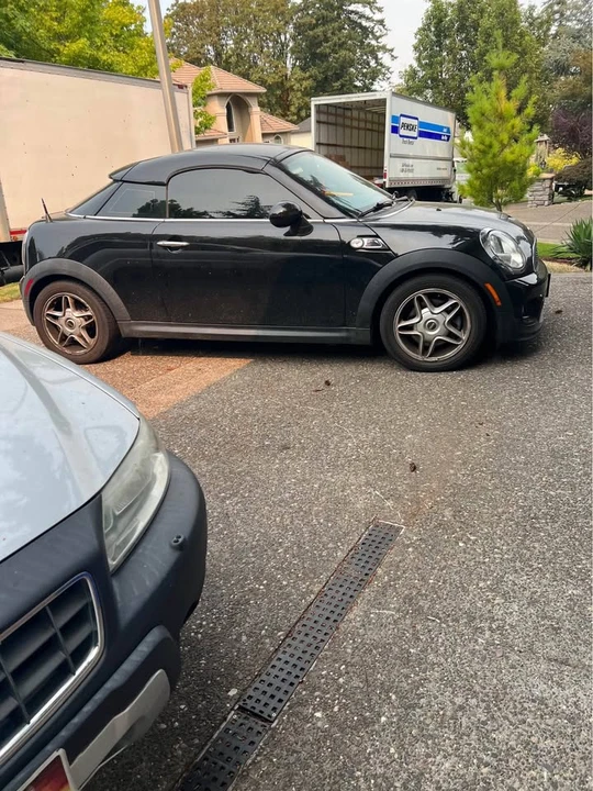 2012 Mini Mini 2nd Gen - Image 2 of 3