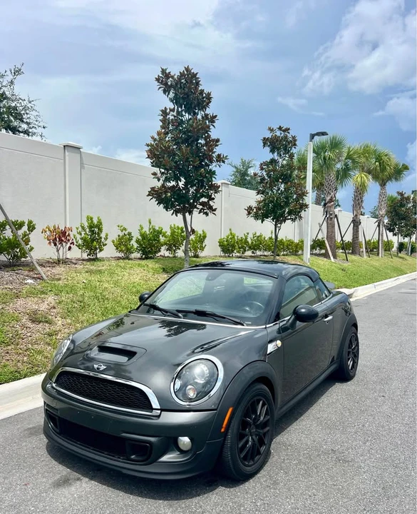 2012 Mini Modern Mini - Image 2 of 8