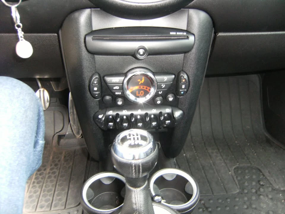 2012 Mini Mini 2nd Gen - Image 8 of 10