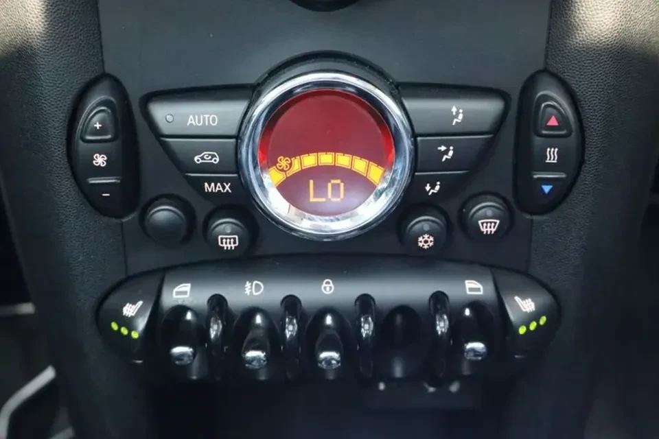2012 Mini Mini 2nd Gen - Image 14 of 20