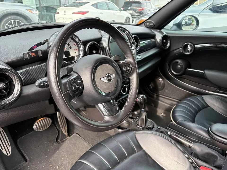 2012 Mini Coupe & Roadster - Image 12 of 15