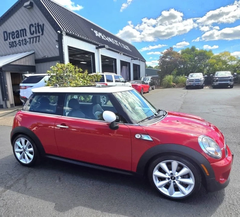 2012 Mini Mini 2nd Gen - Image 3 of 12
