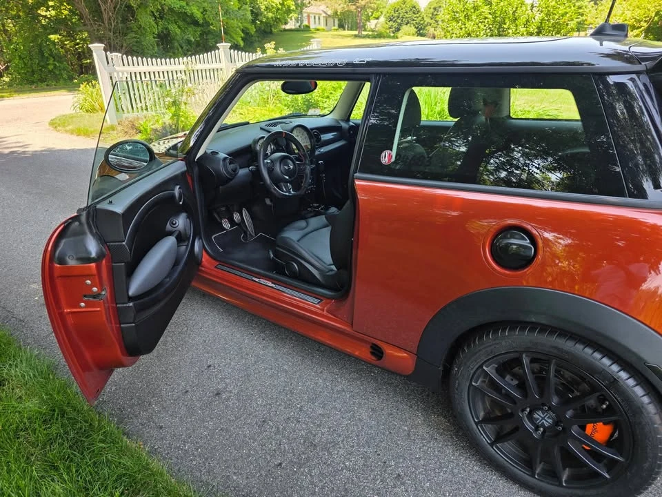 2012 Mini Coupe & Roadster - Image 3 of 7