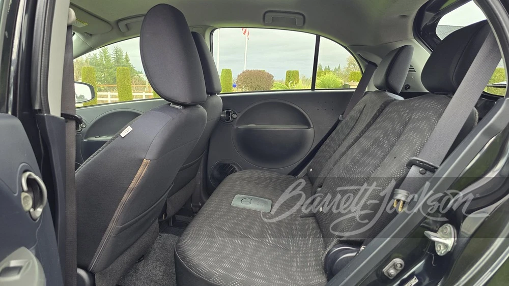 2012 Mitsubishi i-MiEV - Image 10 of 12