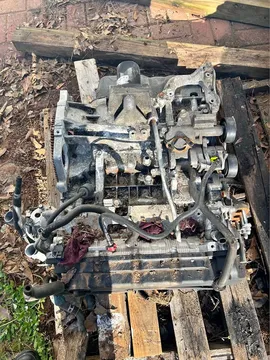 Mitsubishi Lancer SE 2.4L Engine
