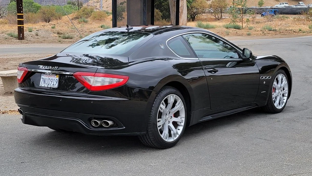 2012 Maserati GranTurismo 1st Gen - Image 7 of 31