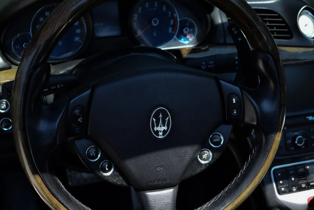 2012 Maserati GranCabrio - Image 23 of 30