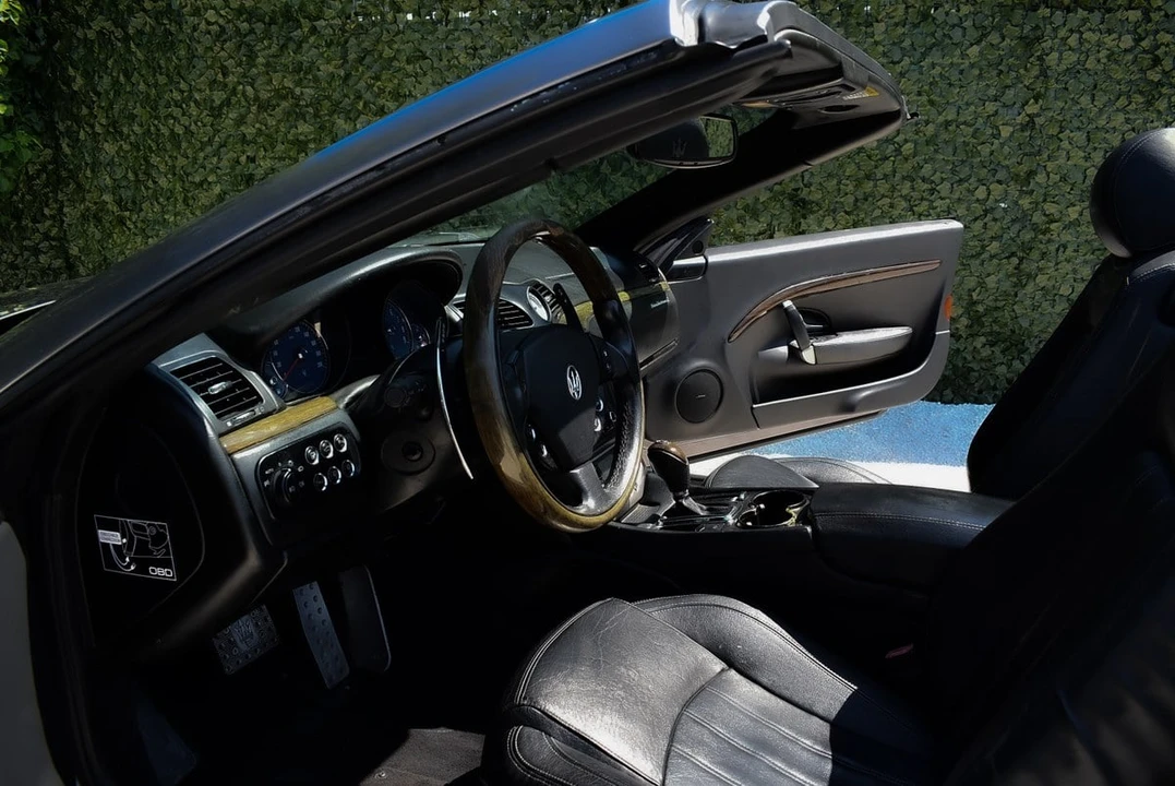 2012 Maserati GranCabrio - Image 21 of 30