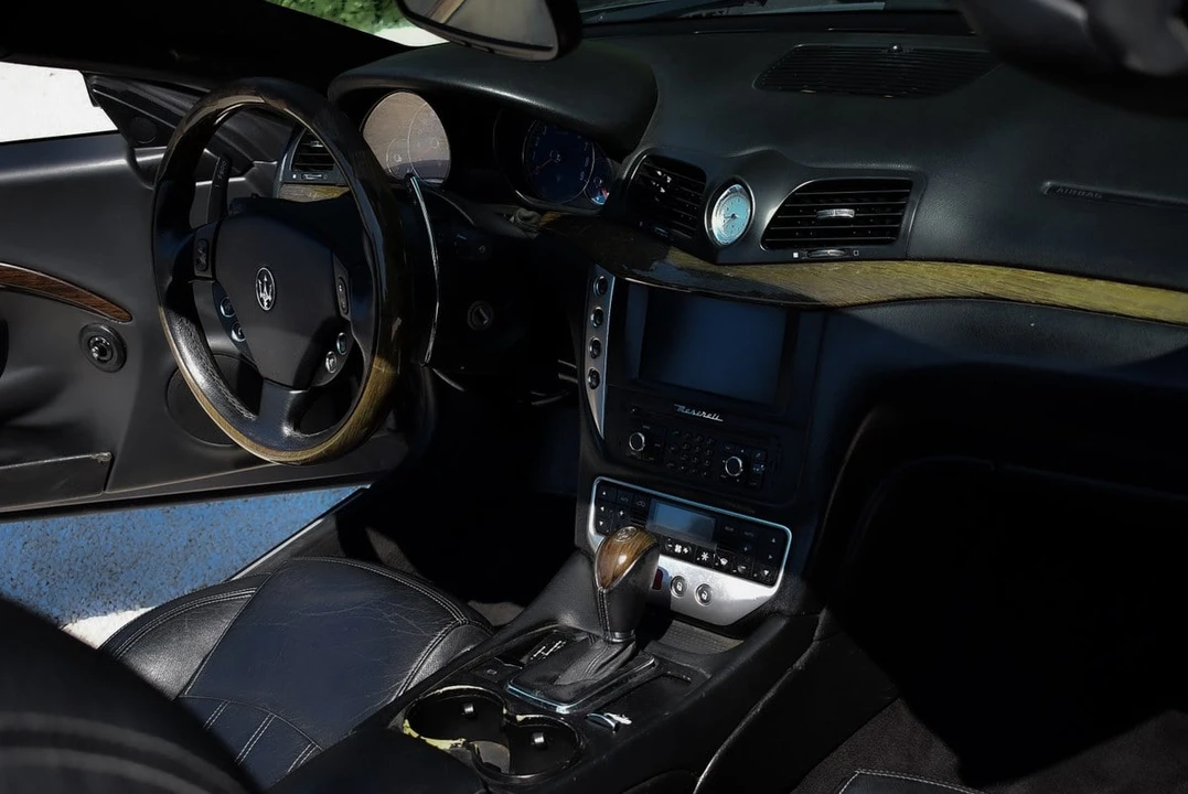 2012 Maserati GranCabrio - Image 26 of 30