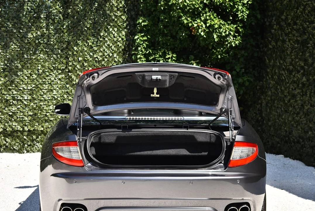 2012 Maserati GranCabrio - Image 31 of 31