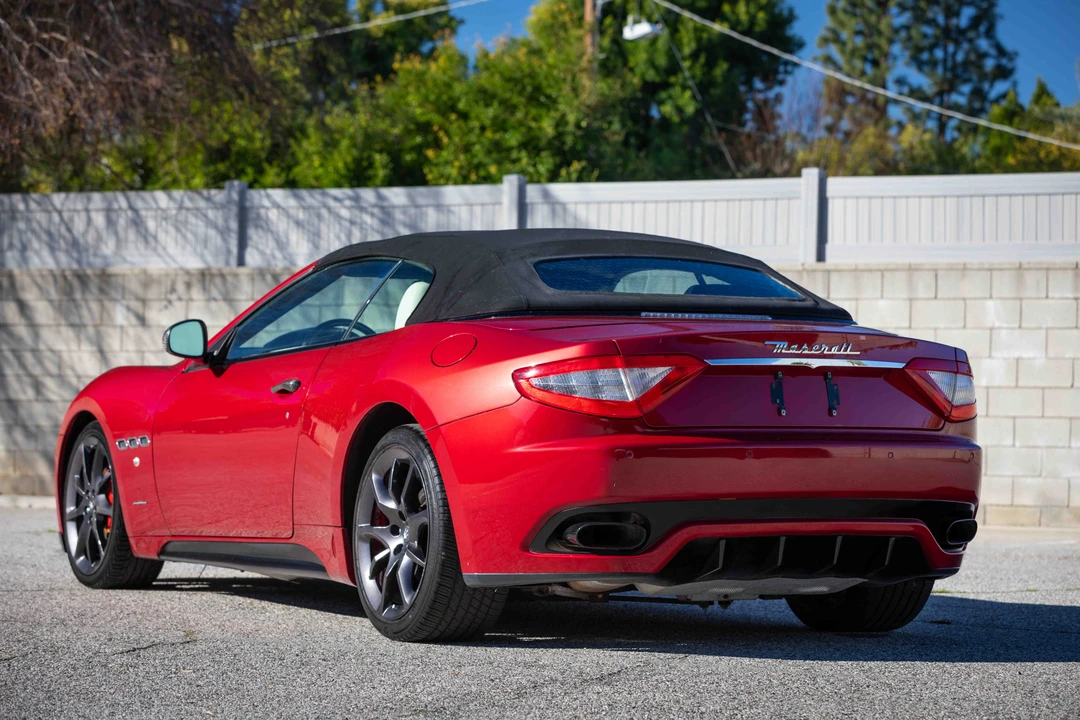 2012 Maserati GranTurismo 1st Gen - Image 14 of 31