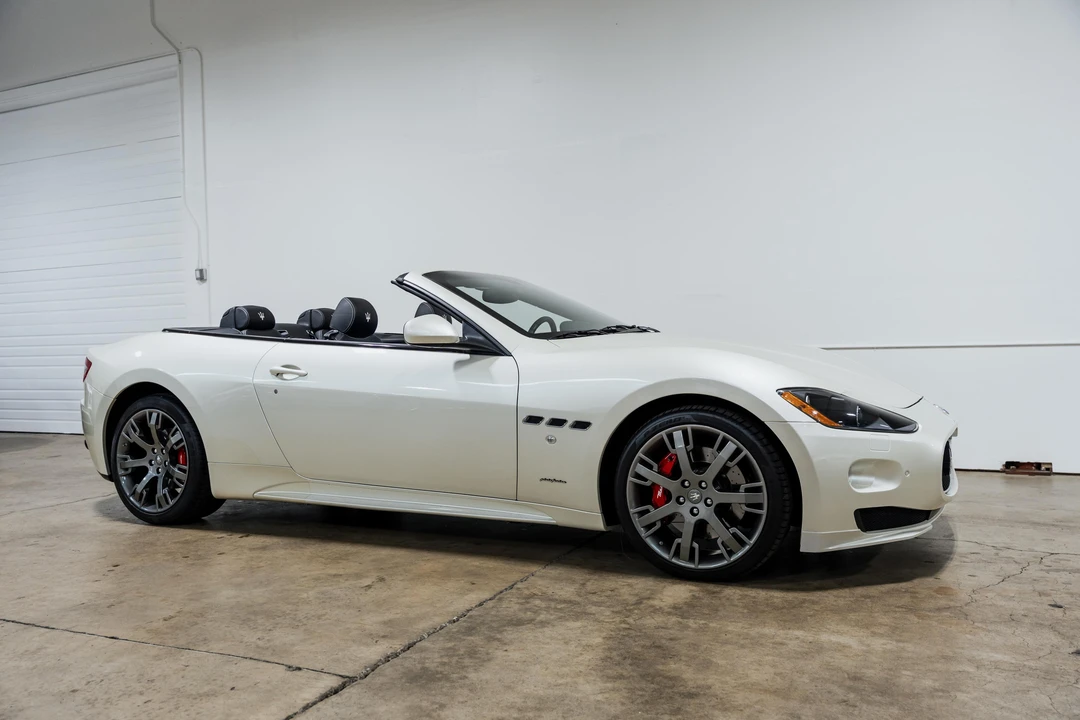 2012 Maserati GranTurismo 1st Gen - Image 17 of 31