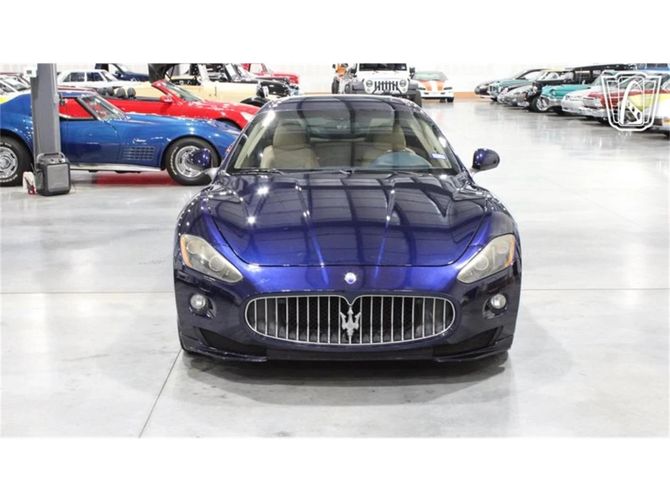 2012 Maserati GranTurismo 1st Gen - Image 15 of 31