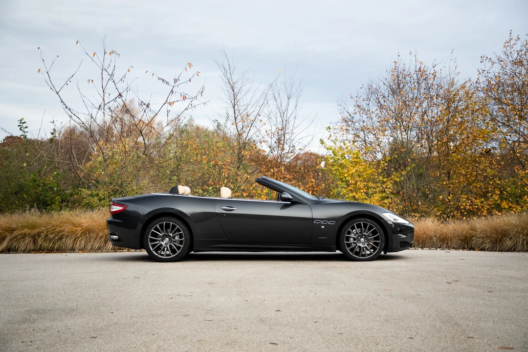 2012 Maserati GranCabrio - Image 5 of 31