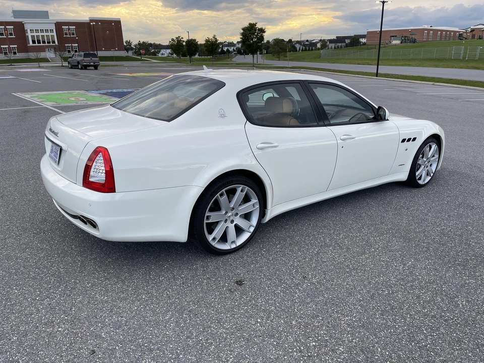 2012 Maserati Quattroporte 5th Gen - Image 14 of 31