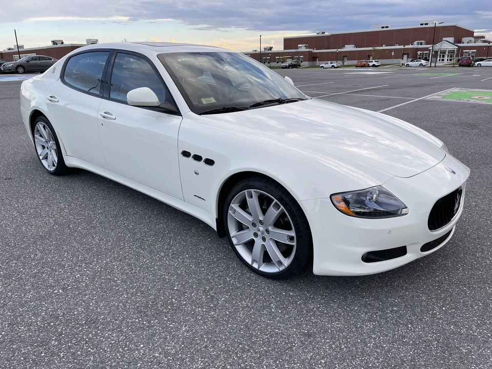 2012 Maserati Quattroporte 5th Gen - Image 17 of 31