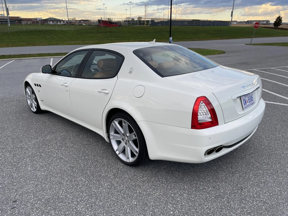 2012 Maserati Quattroporte 5th Gen - Image 11 of 31