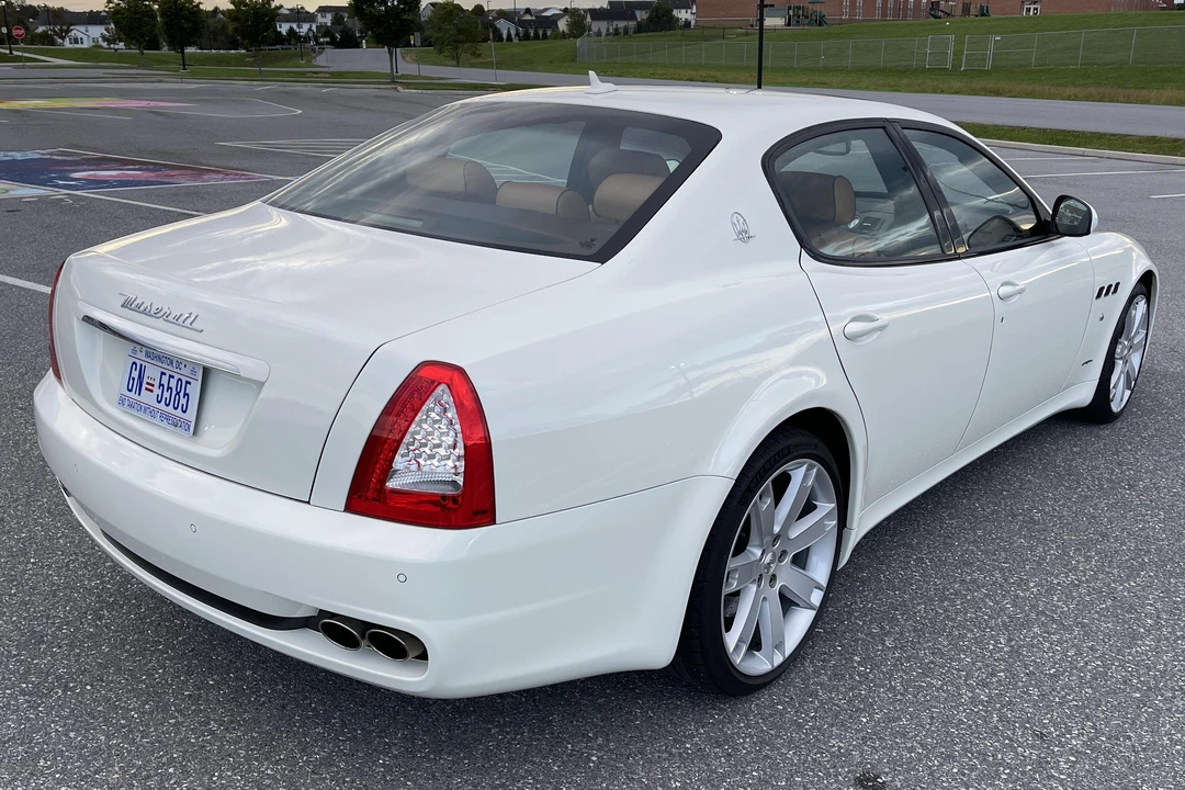 2012 Maserati Quattroporte 5th Gen - Image 4 of 31
