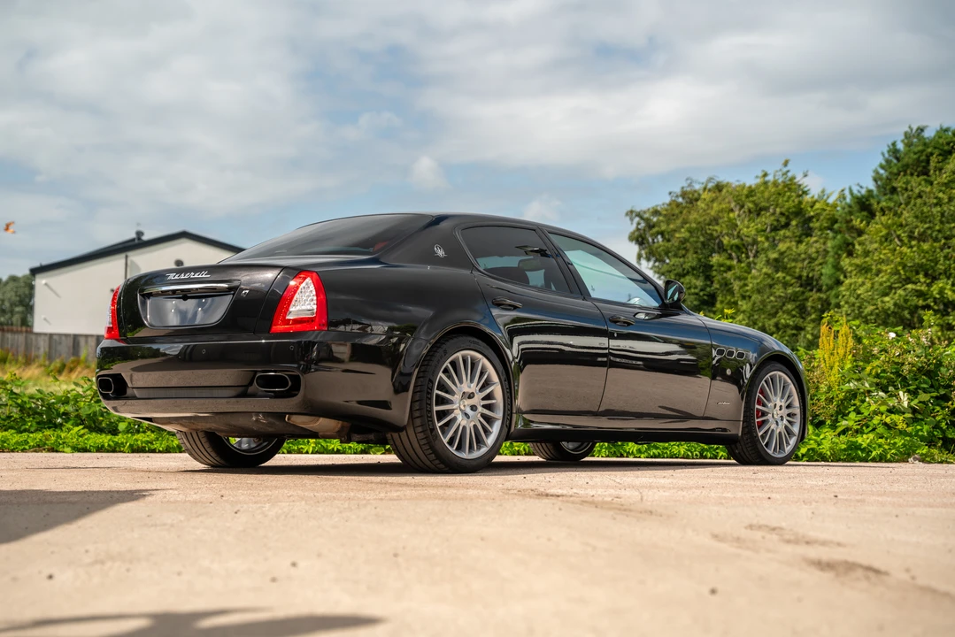 2012 Maserati Quattroporte 6th Gen - Image 14 of 31