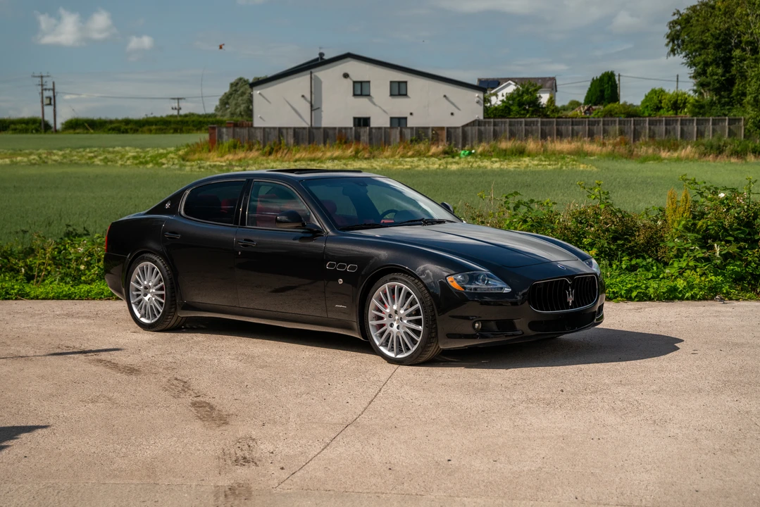 2012 Maserati Quattroporte 6th Gen - Image 15 of 31