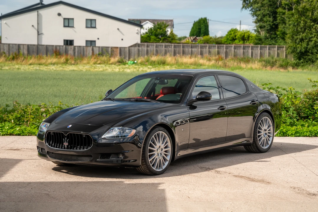 2012 Maserati Quattroporte 6th Gen - Image 2 of 31