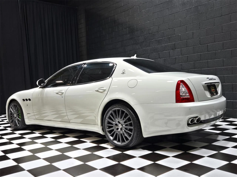 2012 Maserati Quattroporte 5th Gen - Image 2 of 31