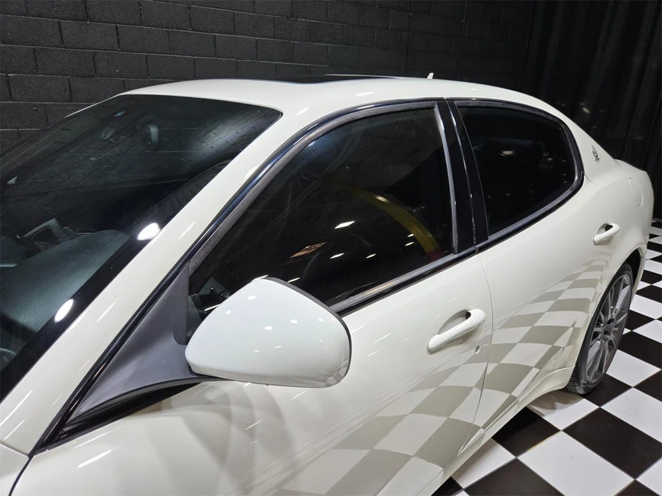 2012 Maserati Quattroporte 5th Gen - Image 25 of 31