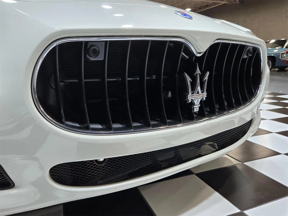 2012 Maserati Quattroporte 5th Gen - Image 14 of 31