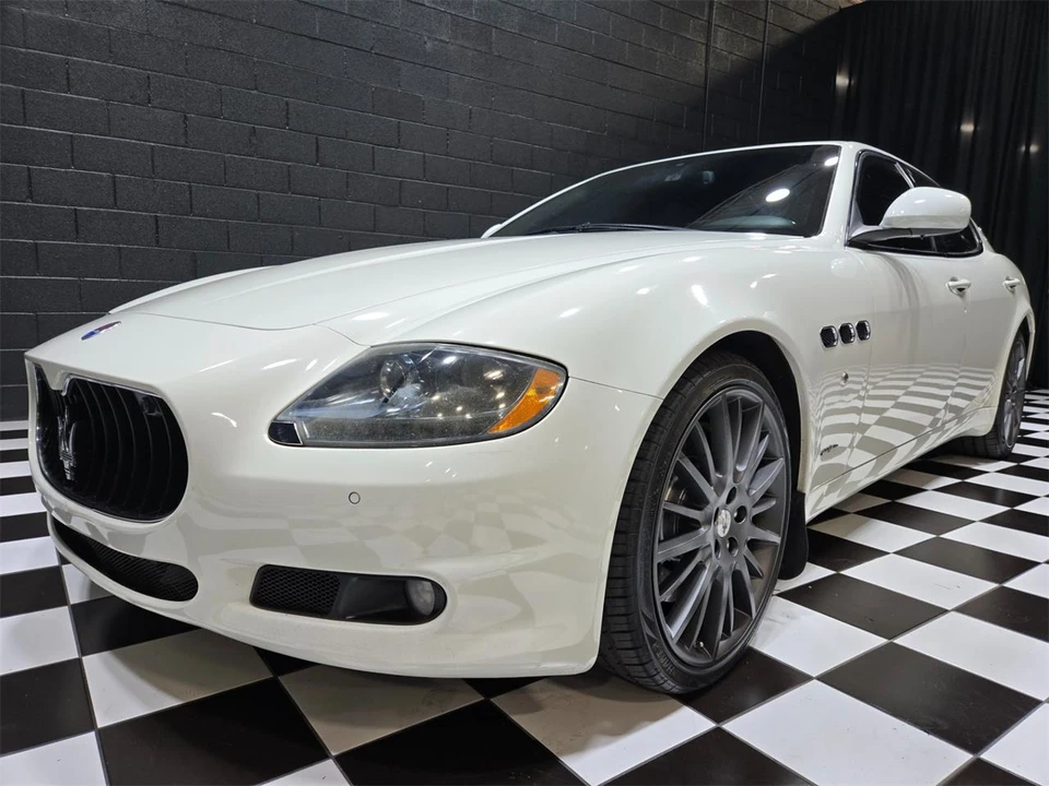 2012 Maserati Quattroporte 5th Gen - Image 18 of 31