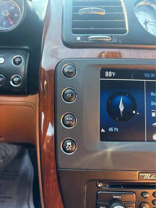 2012 Maserati Quattroporte 5th Gen - Image 15 of 20