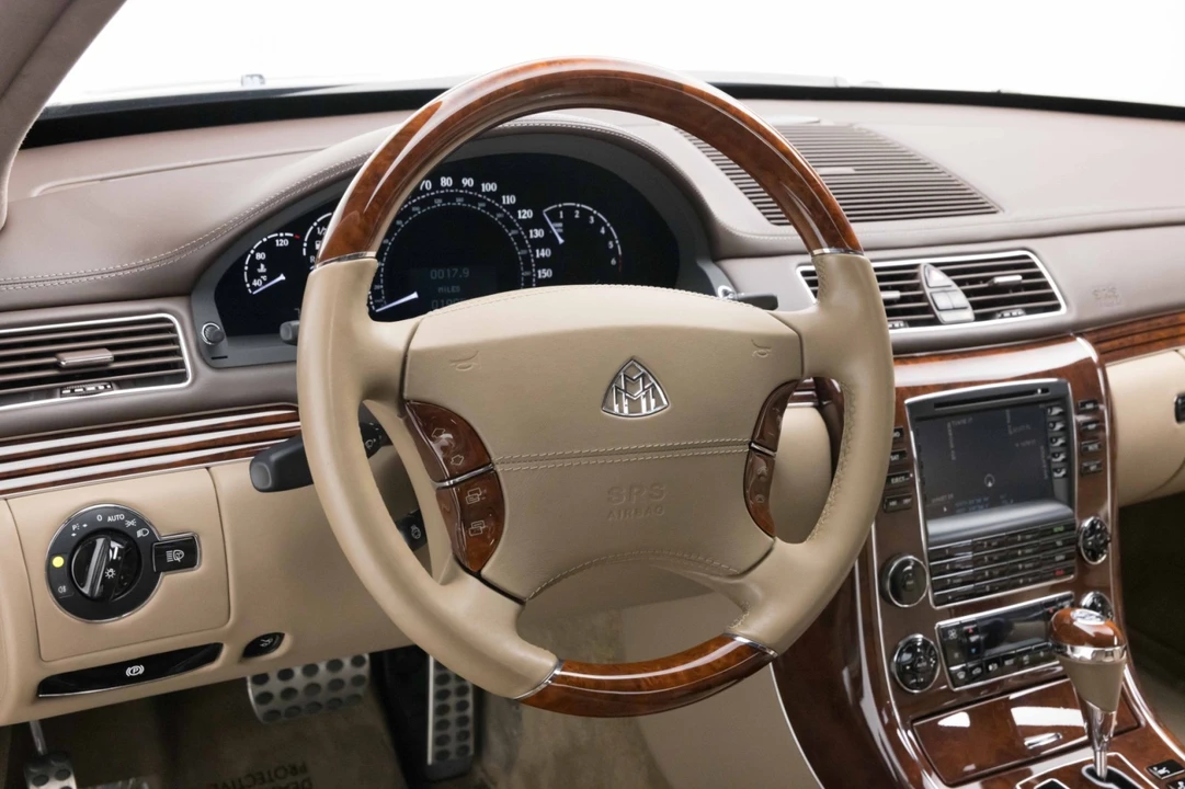 2012 Maybach - Image 16 of 31