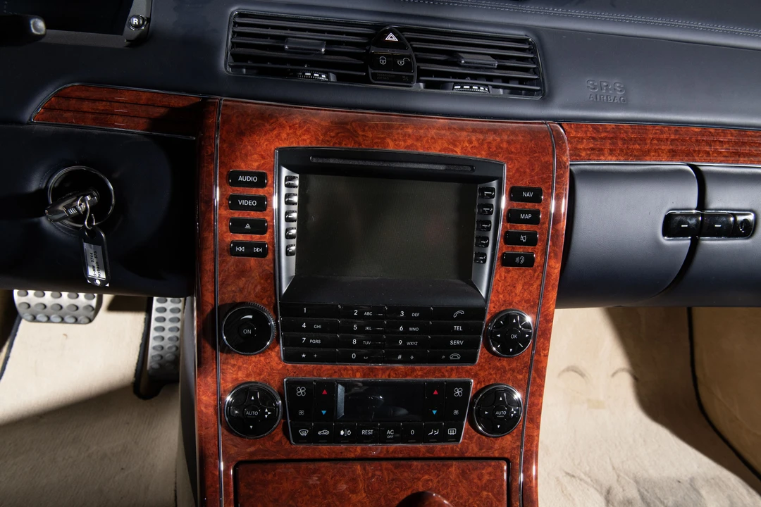 2012 Maybach 57 - Image 30 of 31