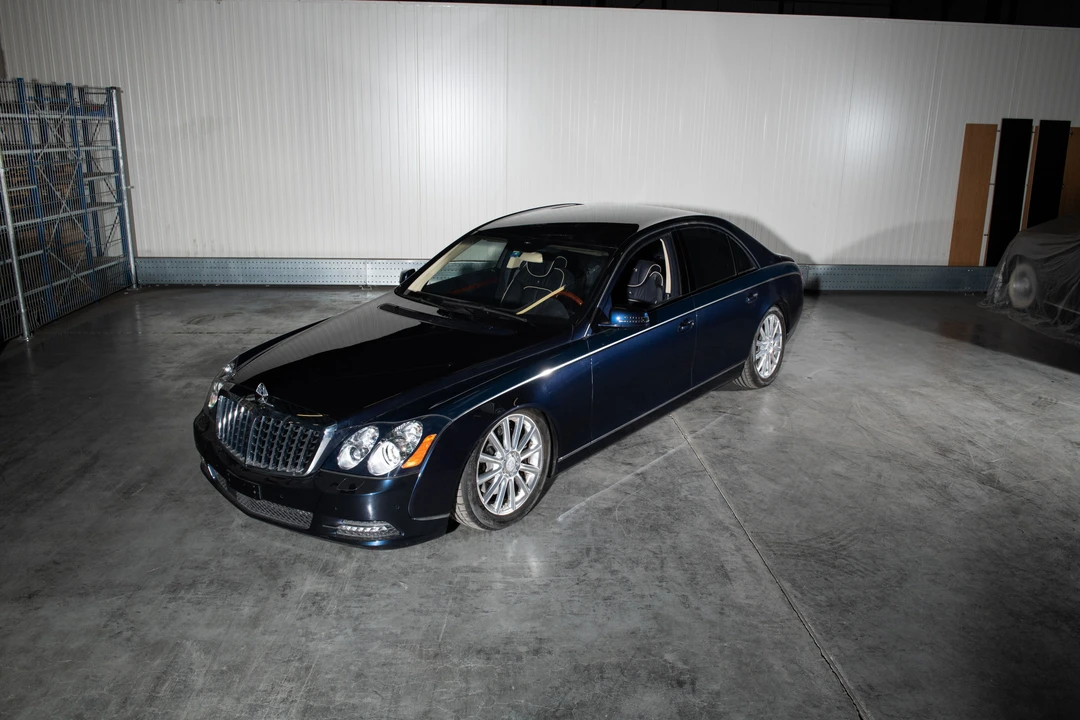 2012 Maybach 57 - Image 2 of 31