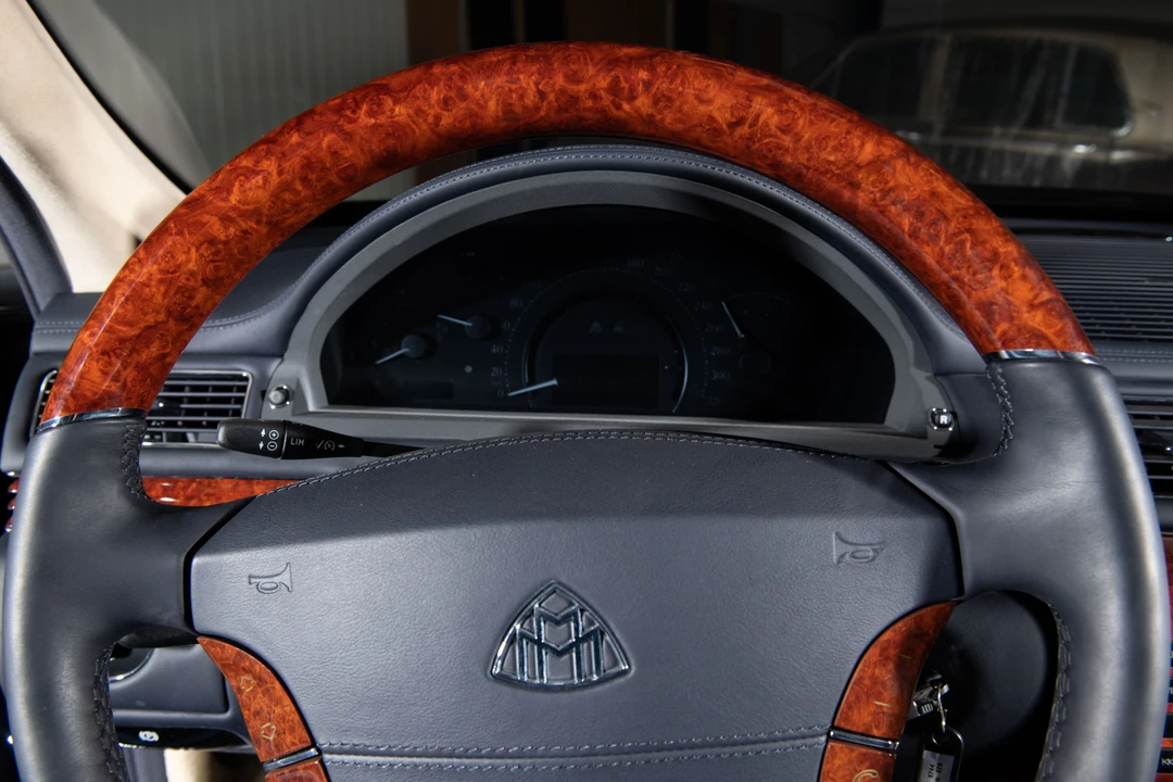 2012 Maybach 57 - Image 28 of 31