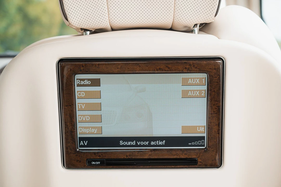2012 Maybach 62 - Image 24 of 31