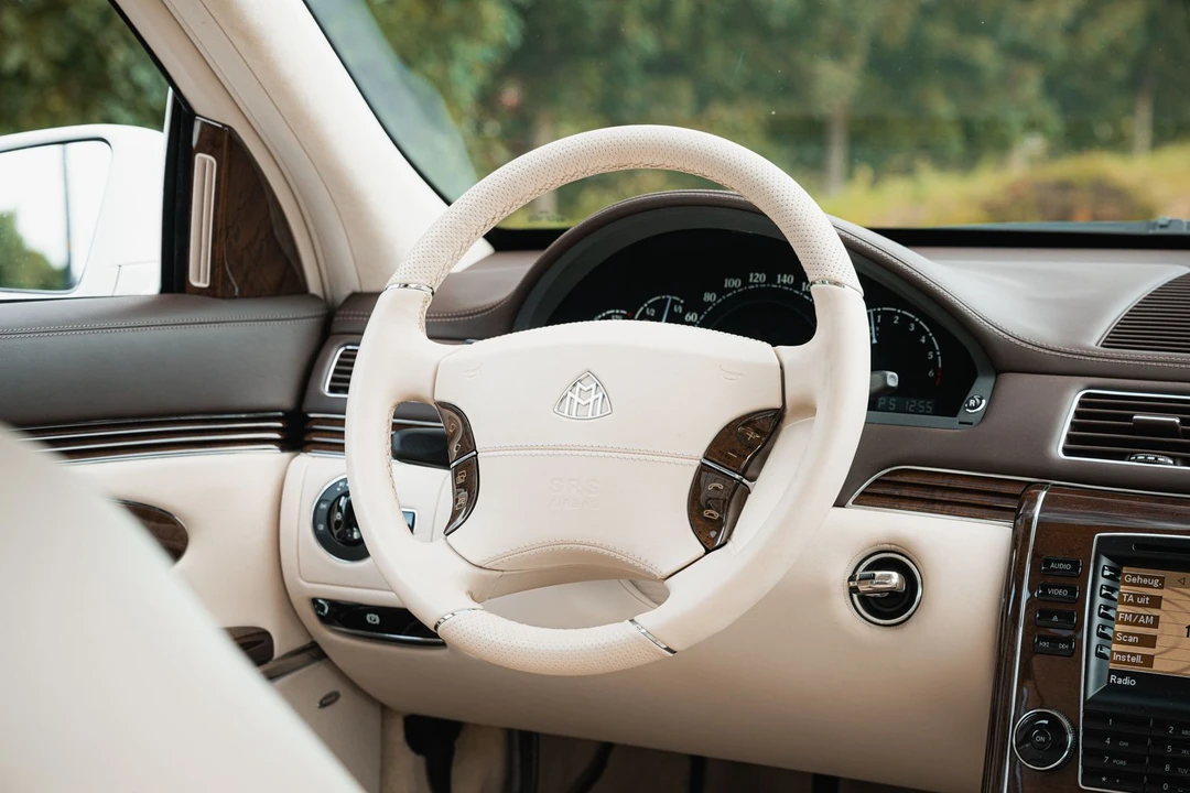 2012 Maybach 62 - Image 26 of 31