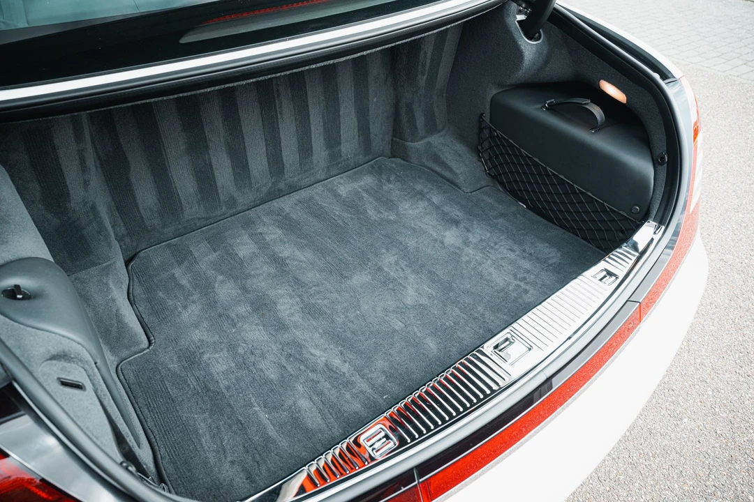 2012 Maybach 62 - Image 14 of 31
