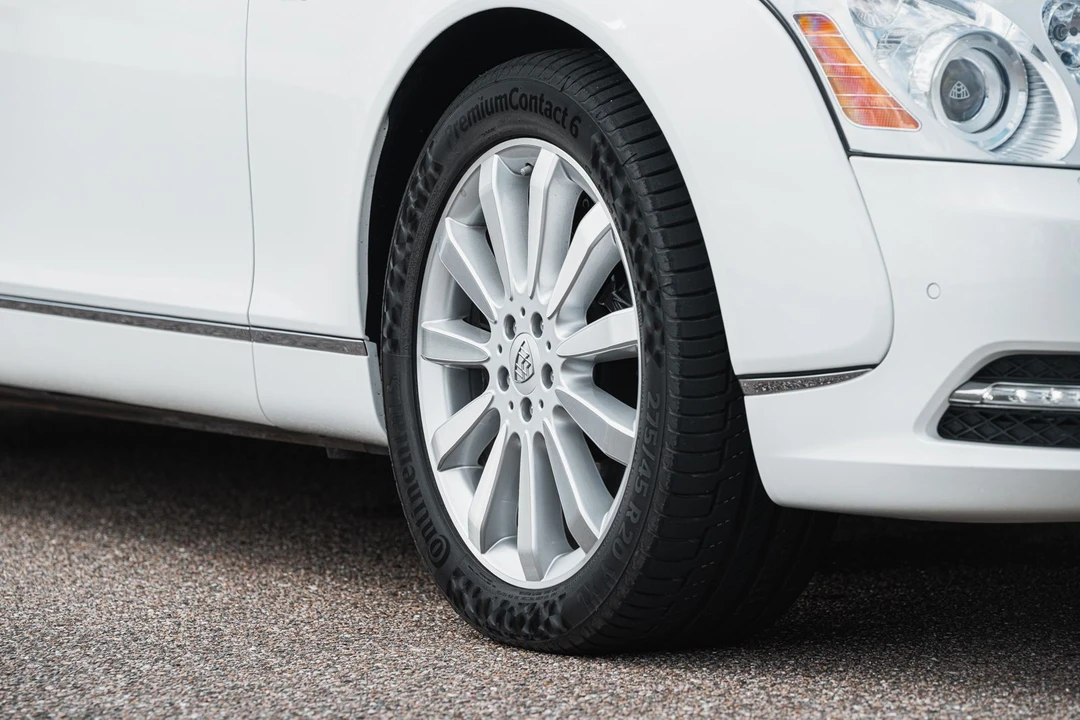 2012 Maybach 62 - Image 11 of 31