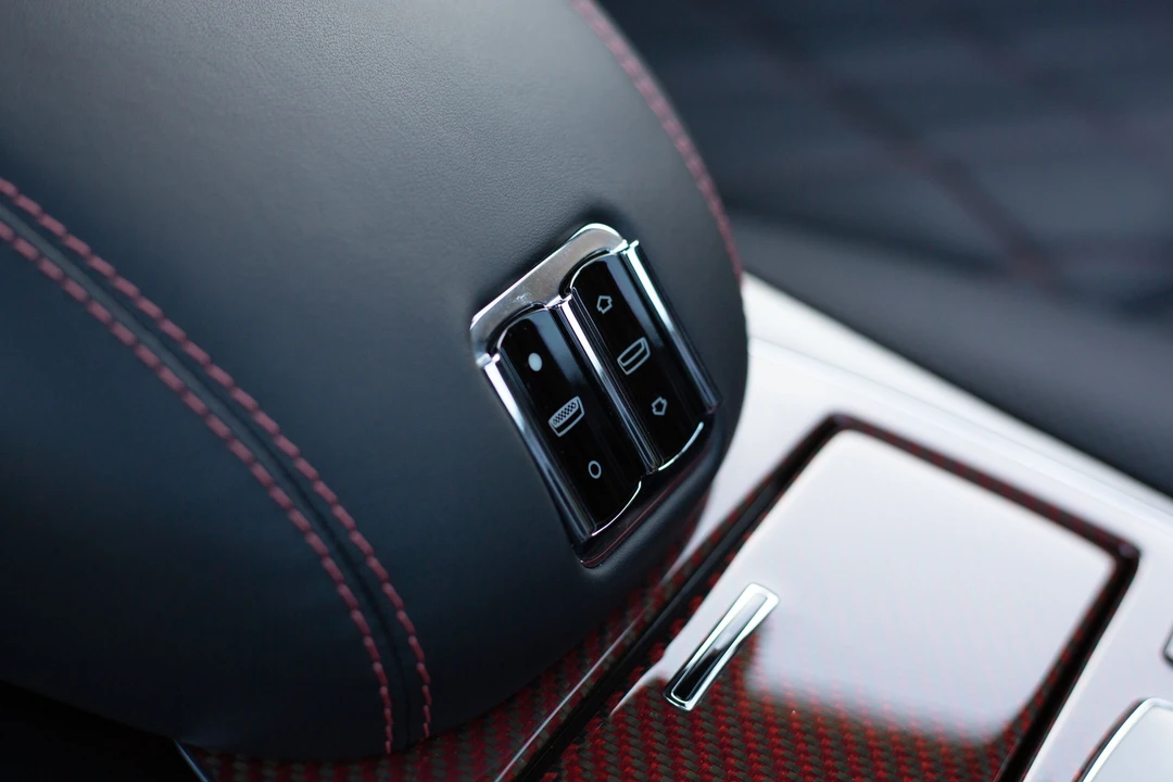 2012 Maybach - Image 21 of 31