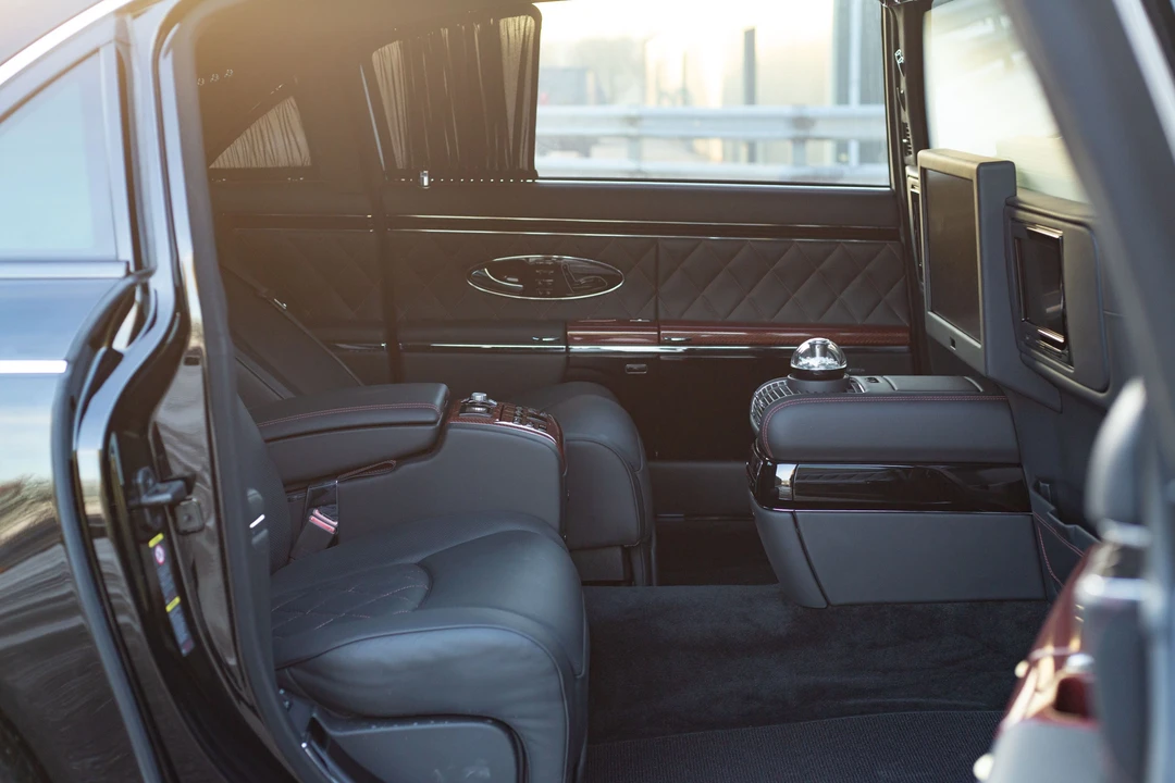 2012 Maybach - Image 30 of 31