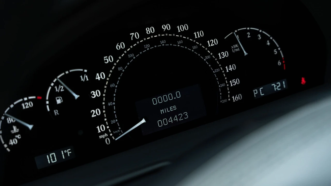 2012 Maybach 62 - Image 3 of 31