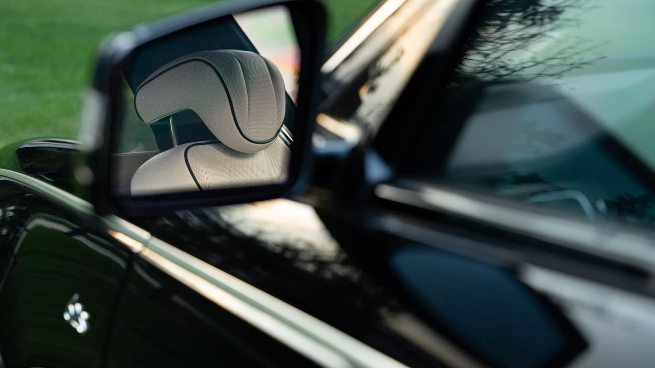 2012 Maybach 62 - Image 19 of 31