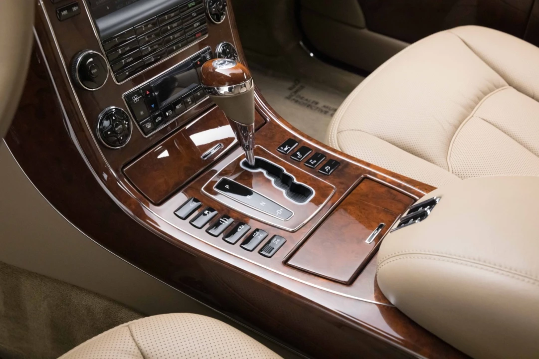 2012 Maybach - Image 18 of 31