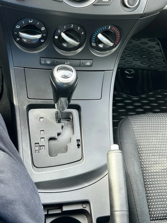 2012 Mazda Mazda 3 2nd Gen - Image 5 of 8