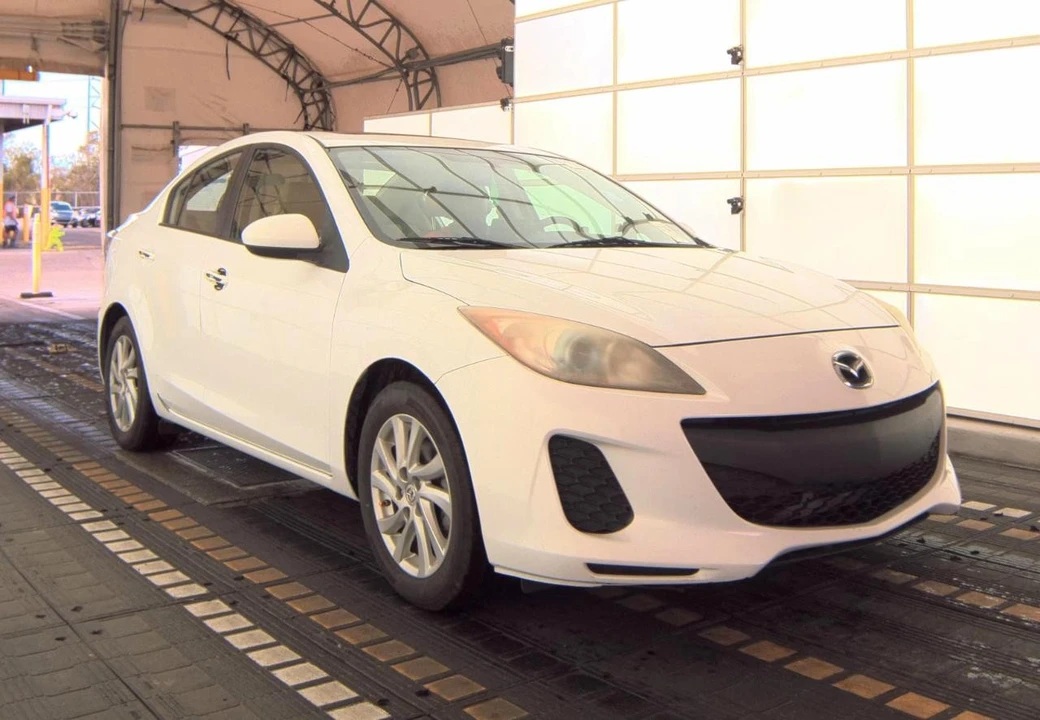 2012 Mazda Mazda 3 2nd Gen - Image 4 of 18