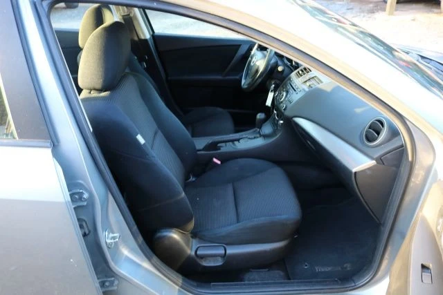 2012 Mazda Mazda 3 2nd Gen - Image 15 of 16