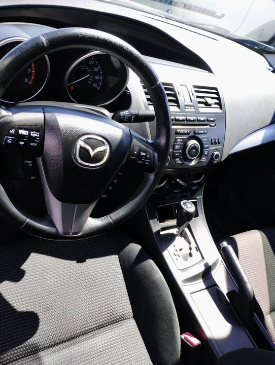2012 Mazda Mazda 3 2nd Gen - Image 4 of 9