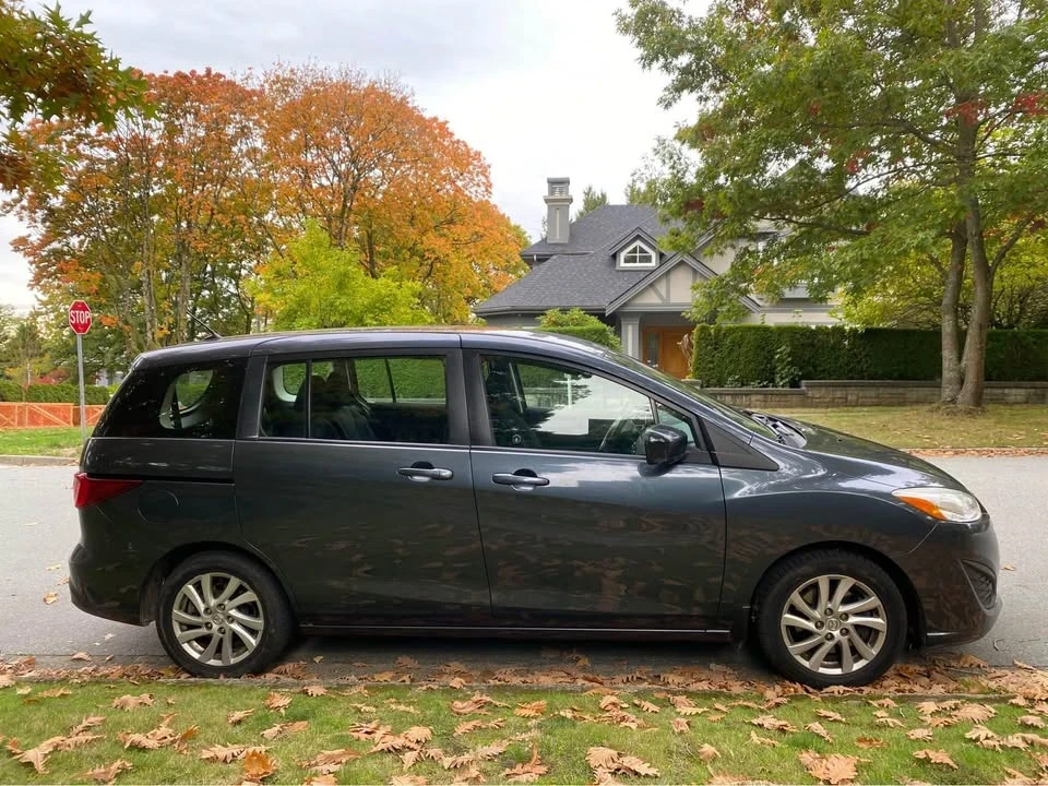 2012 Mazda Mazda 5 - Image 3 of 10